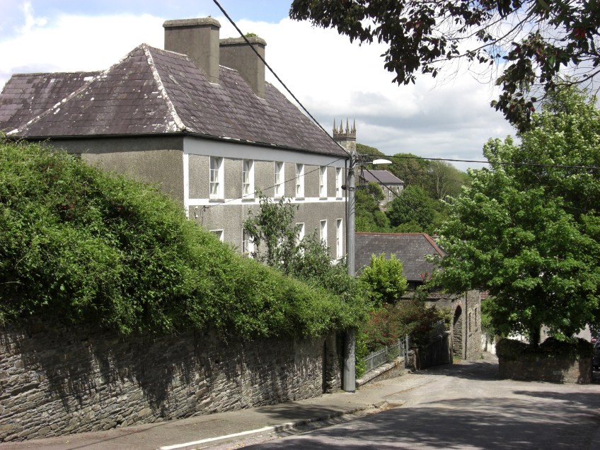 Shana Court, Castletownshend