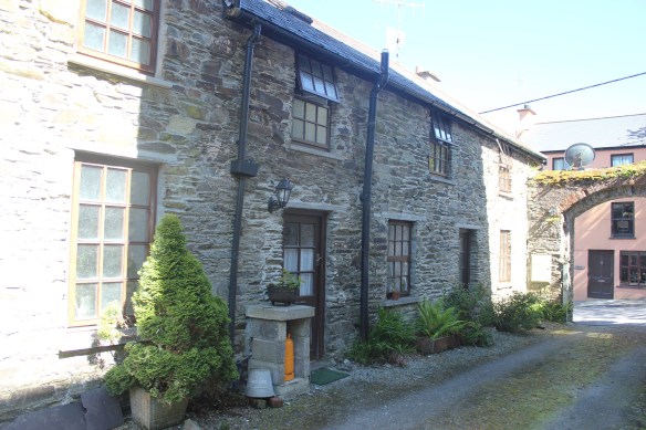 cottage from courtyard
